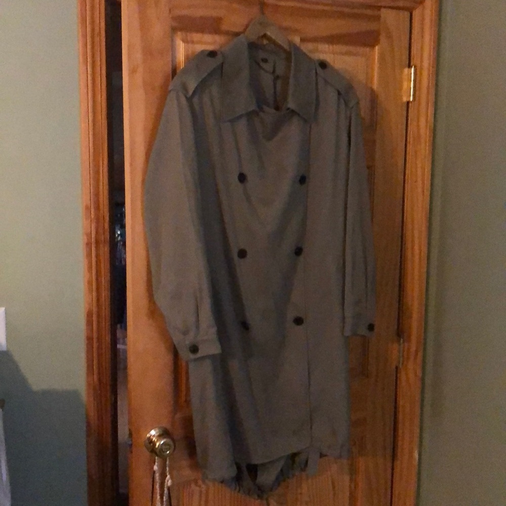 Women’s ALL SAINTS Trench Coat. Size Large. NWT